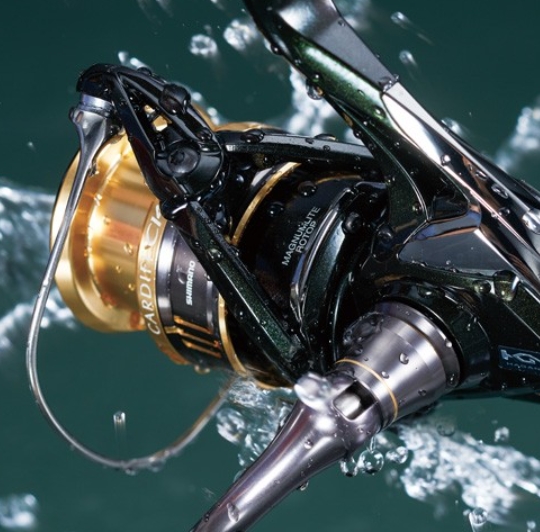 Обзор SHIMANO CARDIFF. Недорогие мультипликаторные и обычные